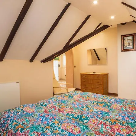 Attico Adriana Tatil Evi